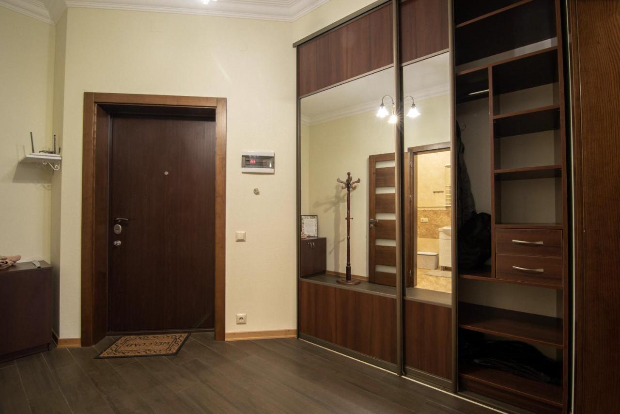 Comfort Apartment Lviv Exterior photo