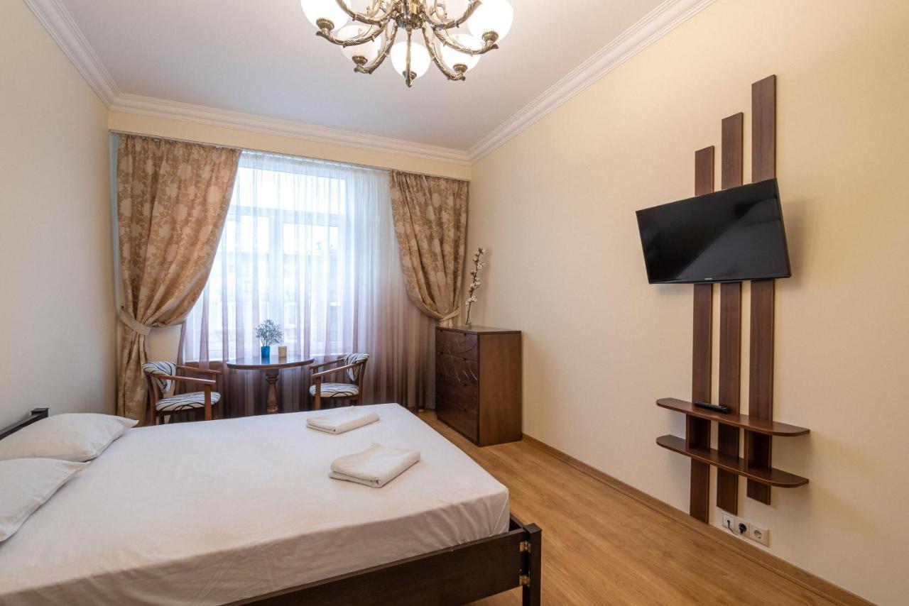 Comfort Apartment Lviv Exterior photo